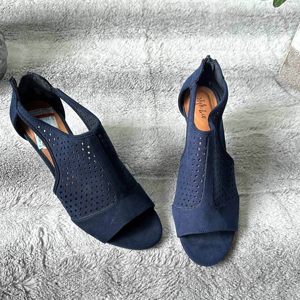 Blue Style & Co Heels